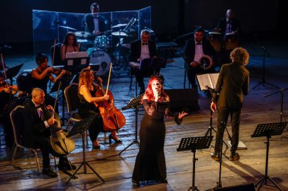 İzmir’de coşku Smyrna Ensemble konseriyle başladı