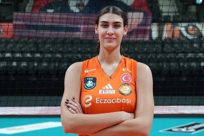 Karmen Aksoy Eczacıbaşı Peron İstanbul’da